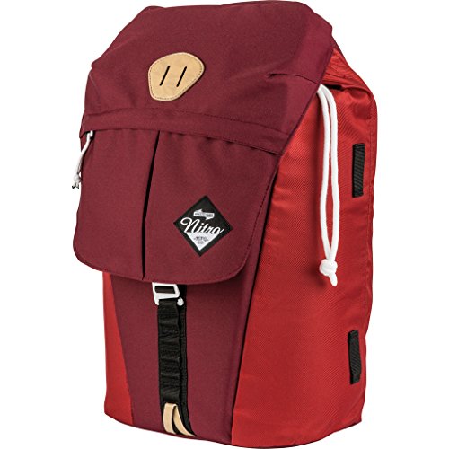 Nitro Cypress sportiver Daypack Rucksack für Uni & Freizeit, Streetpack mit gepolstertem 15“ Wide Laptopfach & Seesacktunnelverschluss, Überschlagdeckel, Chili, 28 L von Nitro