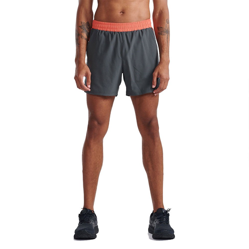 2xu Aero 5´´ Shorts Grau XL Mann von 2xu