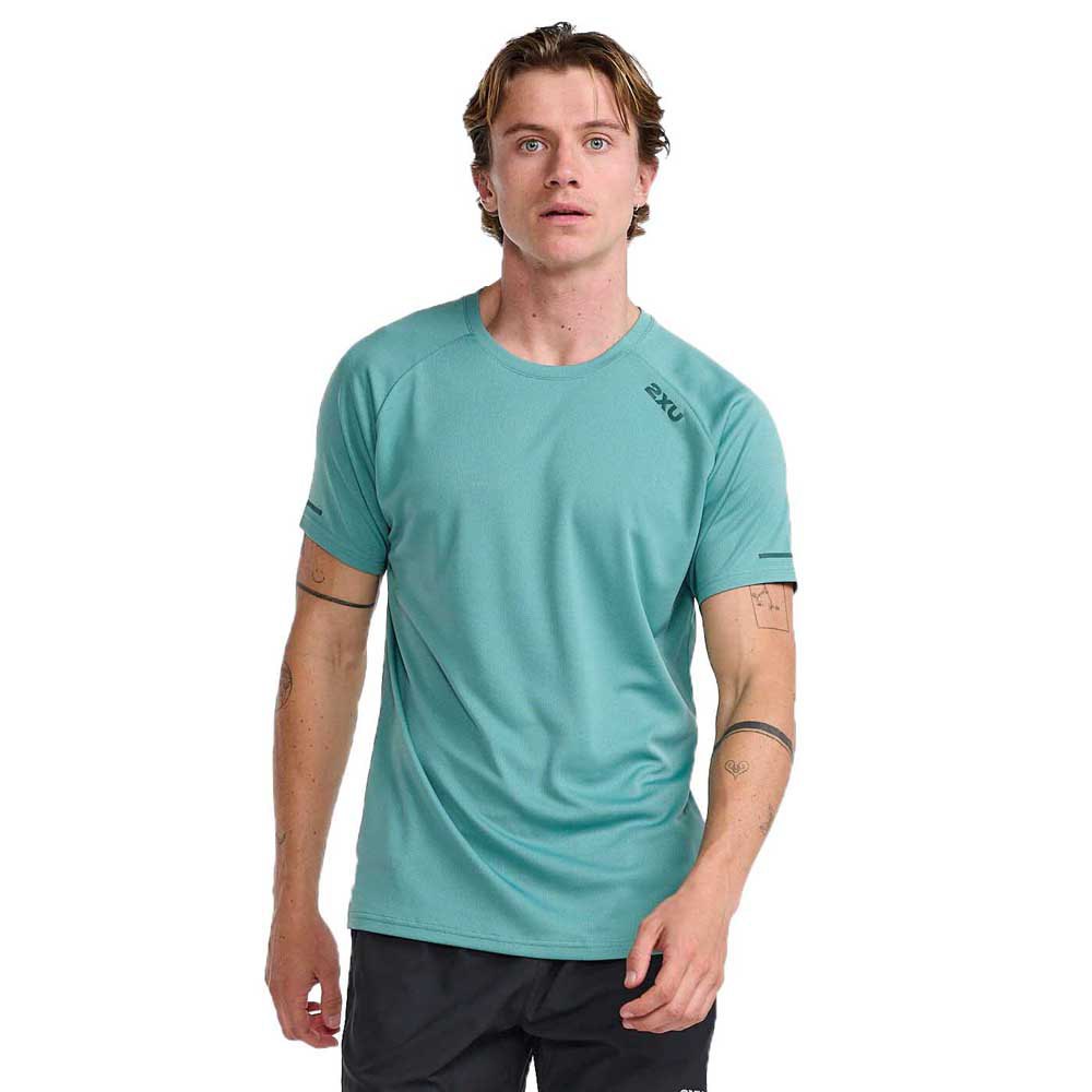 2xu Aero Short Sleeve T-shirt Blau M Mann von 2xu
