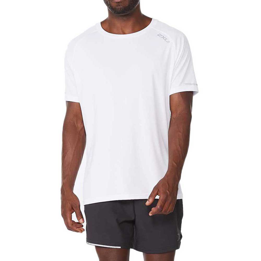 2xu Aero Short Sleeve T-shirt Weiß S Mann 2xu Aero Short Sleeve T-shirt Weiß S Mann von 2xu