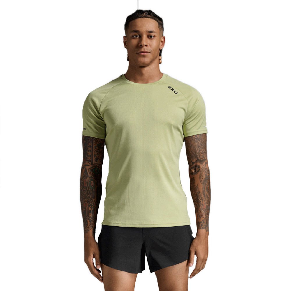 2xu Aero Short Sleeve T-shirt Grün XL Mann 2xu Aero Short Sleeve T-shirt Grün XL Mann von 2xu