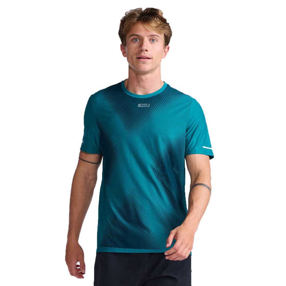 2xu Light Speed Short Sleeve T-shirt Blau M Mann von 2xu