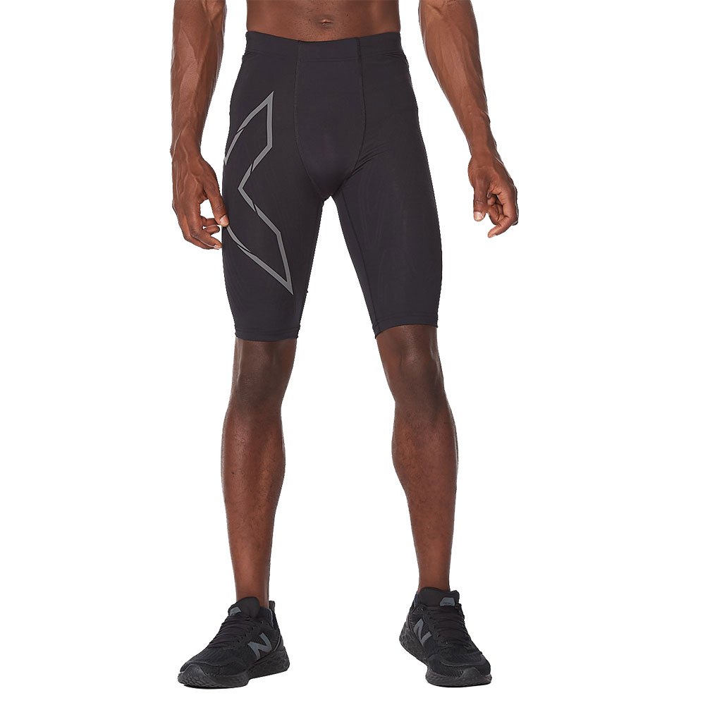 2xu Light Speed Short Tights Schwarz S Mann von 2xu