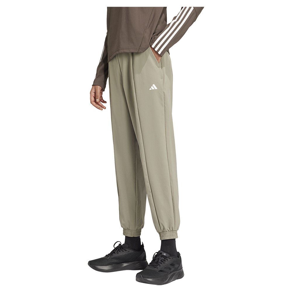 Adidas Aeroready Train Essentials Minimal Branding Woven Joggers Silber L / Regular Frau von Adidas