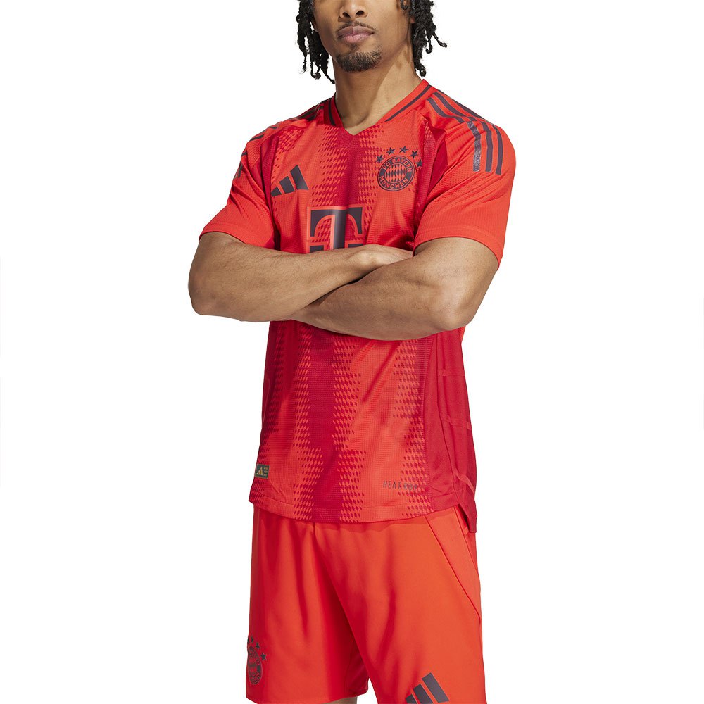 Adidas Fc Bayern Munich Authentic 24/25 Home Short Sleeve T-shirt Orange M Adidas Fc Bayern Munich Authentic 24/25 Home Short Sleeve T-shirt Orange M von Adidas