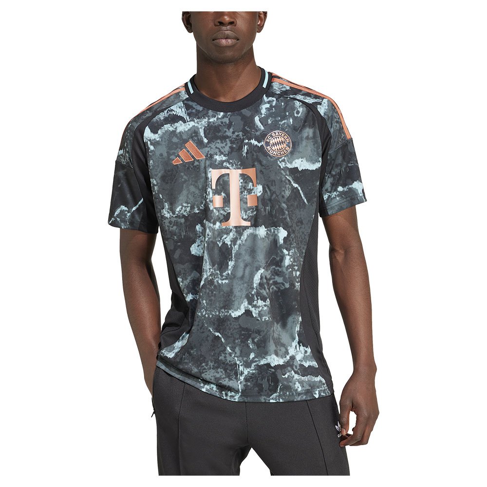 Adidas Fc Bayern Munich 24/25 Away Short Sleeve T-shirt Grau S Adidas Fc Bayern Munich 24/25 Away Short Sleeve T-shirt Grau S von Adidas
