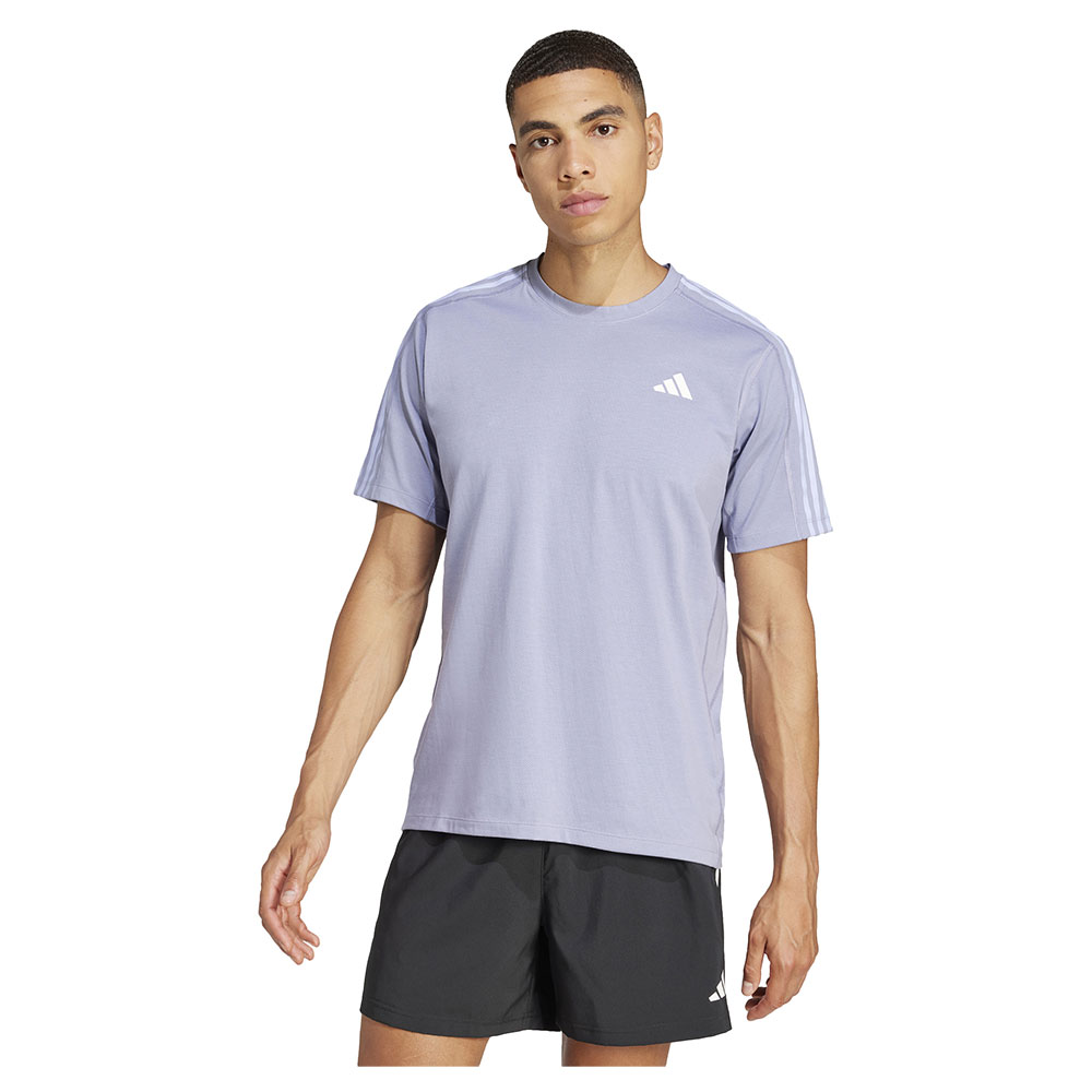 Adidas Own The Run 3 Stripes Short Sleeve T-shirt Lila M / Regular Mann Adidas Own The Run 3 Stripes Short Sleeve T-shirt Lila M / Regular Mann von Adidas