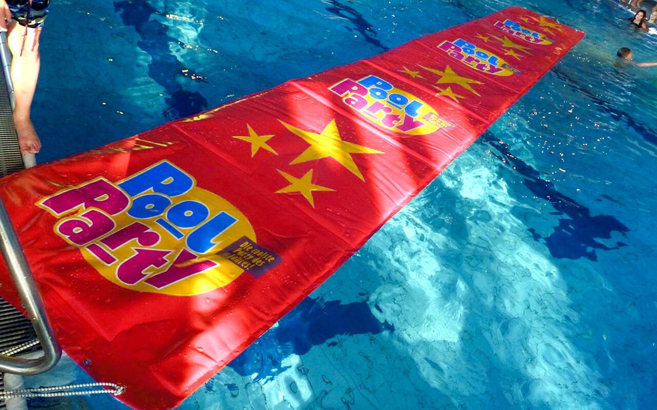 Airkraft Schwimmfloß "Wasserlaufsteg" Airkraft Schwimmfloß "Wasserlaufsteg" von Airkraft