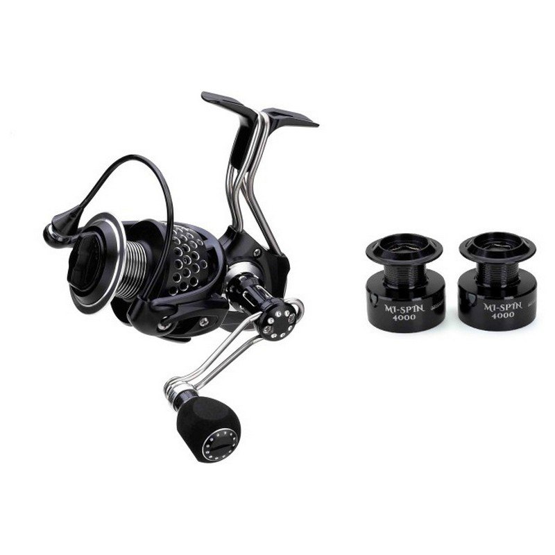 Akami Mi-spin Spinning Reel Schwarz 4000 von Akami