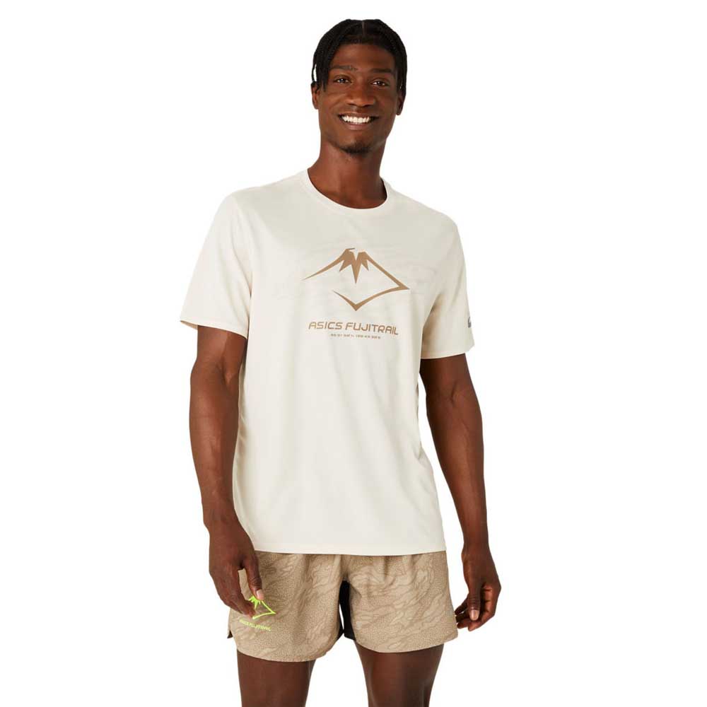 Asics Fujitrail Logo Short Sleeve T-shirt Weiß XL Mann Asics Fujitrail Logo Short Sleeve T-shirt Weiß XL Mann von Asics