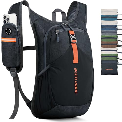 BECOJADDE 15L Wanderrucksack Herren Kleiner Rucksack Damen Leichter Daypack Tagesrucksack Faltbarer Trekkingrucksack für Camping Outdoor Wandern Travel Schwarz BECOJADDE 15L Wanderrucksack Herren Kleiner Rucksack Damen Leichter Daypack Tagesrucksack Faltbarer Trekkingrucksack für Camping Outdoor Wandern Travel Schwarz von BECOJADDE