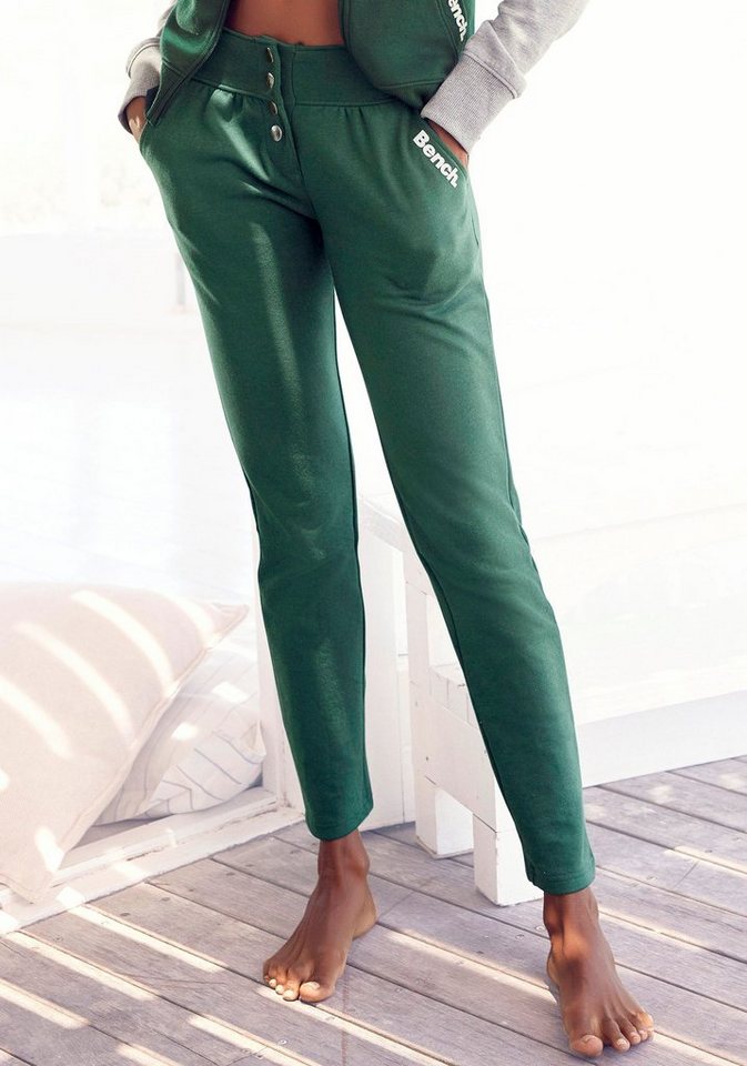 Bench. Loungewear Sweathose mit Druckknöpfen am Bund, Loungeanzug Bench. Loungewear Sweathose mit Druckknöpfen am Bund, Loungeanzug von Bench. Loungewear