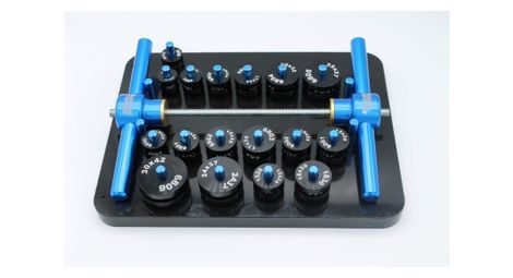 schwarze lagerpresse 2 schwarze lagerpresse 2 von Black Bearing