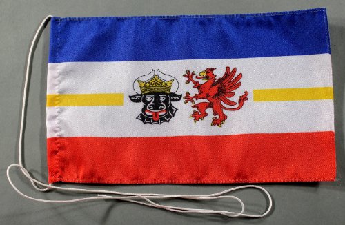 Buddel-Bini Mecklenburg Vorpommern Meckpom 15x25 cm Tischflagge in Profi - Qualität Tischfahne Autoflagge Bootsflagge Motorradflagge Mopedflagge Buddel-Bini Mecklenburg Vorpommern Meckpom 15x25 cm Tischflagge in Profi - Qualität Tischfahne Autoflagge Bootsflagge Motorradflagge Mopedflagge von Buddel-Bini
