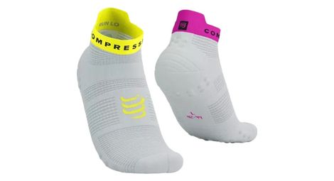 compressport pro racing socks v4 0 run low weis gelb pink von Compressport