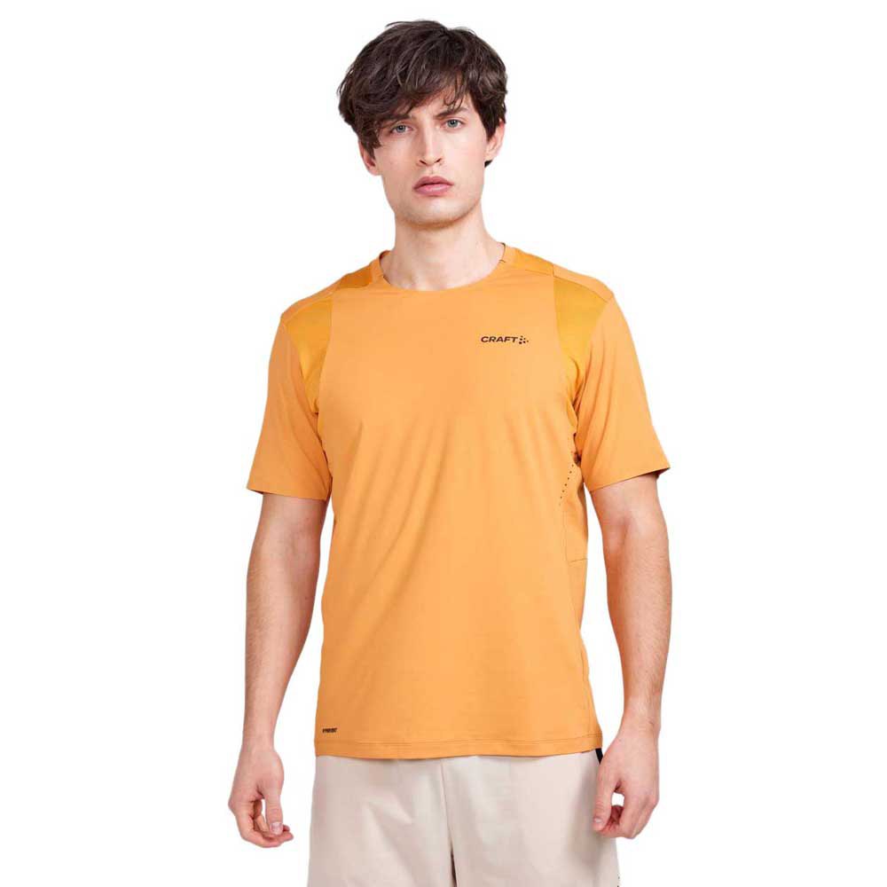 Craft Adv Hit Short Sleeve T-shirt Orange L Mann Craft Adv Hit Short Sleeve T-shirt Orange L Mann von Craft