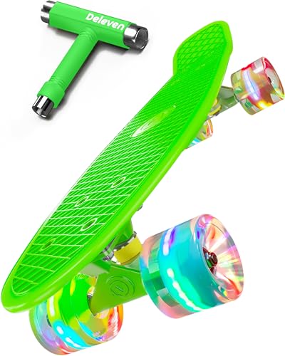 Deleven Skateboard mit LED Rollen, Skate Tool und ABEC 7 Lager - Kinder Erwachsene Anfänger - 56 cm von D Deleven