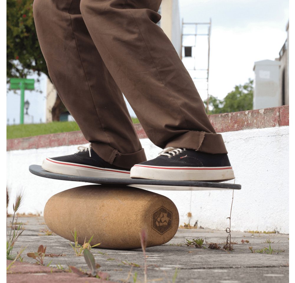 Daffy Boards Balanceboard Korkrolle - Carve Roll - 450 x 147 mm Daffy Boards Balanceboard Korkrolle - Carve Roll - 450 x 147 mm von Daffy Boards