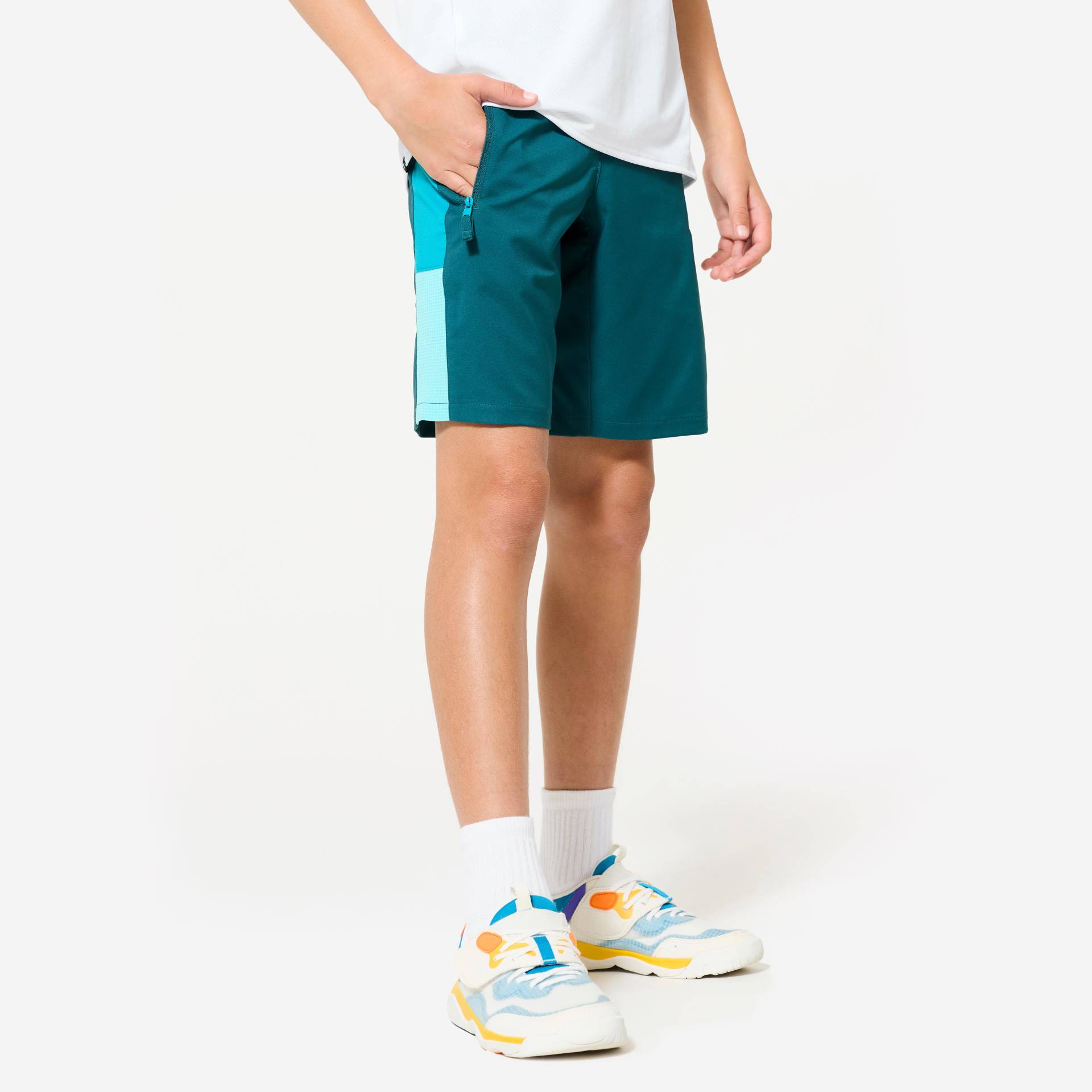 Shorts Sporthose Kinder atmungsaktiv - grün/türkis Shorts Sporthose Kinder atmungsaktiv - grün/türkis von Decathlon