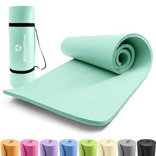 #DoYourFitness x World Fitness | Fitnessmatte "Yogini" | 183x61x1cm | Phthalatfrei & rutschfest | Gymnastikmatte ideal für Yoga, Pilates, Fitness, Outdoor im Studio & zu Hause | Türkis #DoYourFitness x World Fitness | Fitnessmatte "Yogini" | 183x61x1cm | Phthalatfrei & rutschfest | Gymnastikmatte ideal für Yoga, Pilates, Fitness, Outdoor im Studio & zu Hause | Türkis von #DoYourFitness
