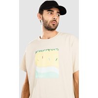 Dravus On The Shore T-Shirt sand von Dravus