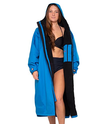 Dryrobe Advance Surfponcho mit langen ärmeln - für Schwimmen, Surfen, Wassersport, Strand - wind- und wasserdichter Oversize-Surf Poncho (Erwachsenengröße, L - Himmel Blau/Grau) von Dryrobe