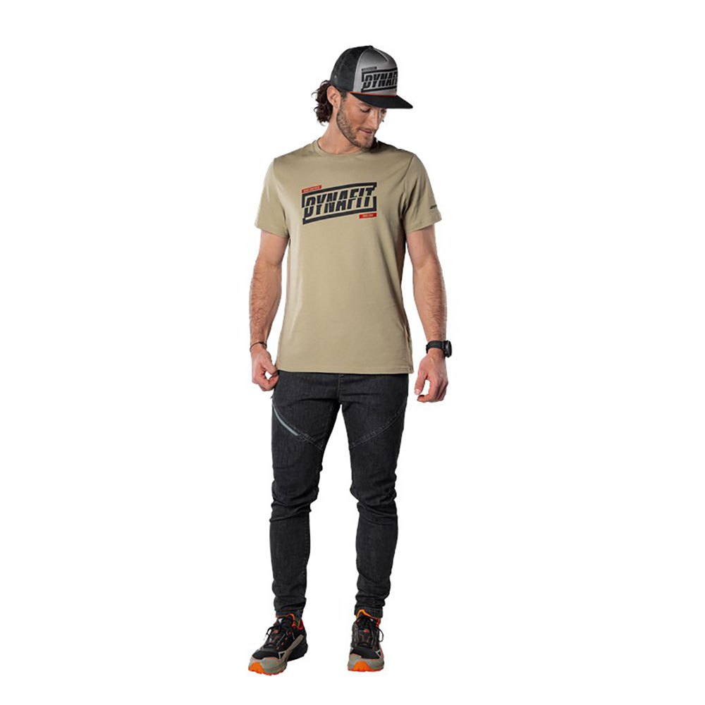 Dynafit Graphic Short Sleeve T-shirt Braun S Mann Dynafit Graphic Short Sleeve T-shirt Braun S Mann von Dynafit
