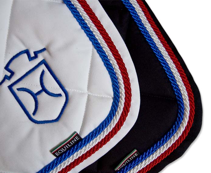 Schabracke Rombo Holsteiner Kordel mit Brand Schabracke Rombo Holsteiner Kordel mit Brand von Equiline
