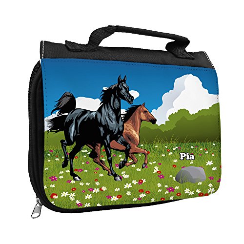 Kulturbeutel mit Namen Pia und Pferde-Motiv für Mädchen | Kulturtasche mit Vornamen | Waschtasche für Kinder Kulturbeutel mit Namen Pia und Pferde-Motiv für Mädchen | Kulturtasche mit Vornamen | Waschtasche für Kinder von Eurofoto