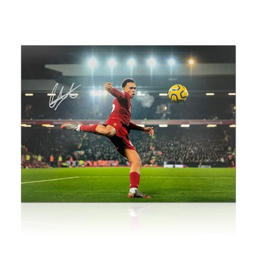 Exclusive Memorabilia Von Trent Alexander-Arnold signiertes Liverpool-Foto: Perfect Strike von Exclusive Memorabilia