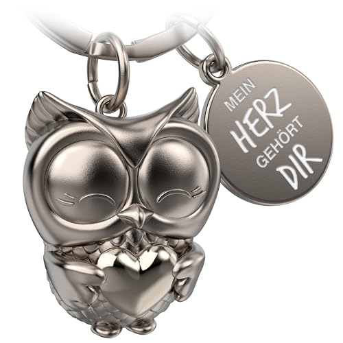 FABACH Eule Schlüsselanhänger Owly mit Herz und Gravur - Süßer Schlüsselanhänger Eule - Freundschaft und Liebe Glücksbringer aus Metall für Frauen - Mein Herz gehört dir FABACH Eule Schlüsselanhänger Owly mit Herz und Gravur - Süßer Schlüsselanhänger Eule - Freundschaft und Liebe Glücksbringer aus Metall für Frauen - Mein Herz gehört dir von FABACH