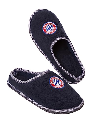 FC Bayern München Filz-Pantoffeln | Hausschuhe | Erwachsene | Navy FC Bayern München Filz-Pantoffeln | Hausschuhe | Erwachsene | Navy von FC Bayern München
