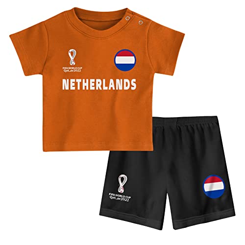 FIFA Kinder Offizielles World Cup 2022 Tee & Short Set – Niederlande – Zuhause Country, Orange, 18 Months von FIFA