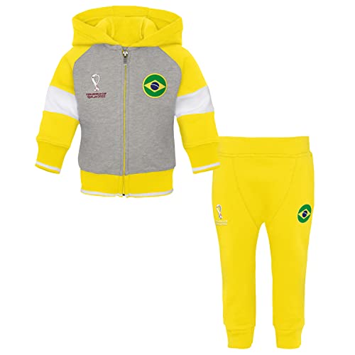FIFA Unisex Baby Offizieller World Cup 2022 Kinderanzug – Brasilien, Gelb/Grau/Weiß, 2 Jahre FIFA Unisex Baby Offizieller World Cup 2022 Kinderanzug – Brasilien, Gelb/Grau/Weiß, 2 Jahre von FIFA