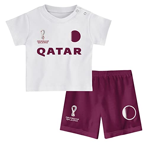 FIFA Unisex Kinder Official World Cup 2022 Tee & Short Set, Toddlers, Qatar, Alternate Colours, Age 4, White, Large FIFA Unisex Kinder Official World Cup 2022 Tee & Short Set, Toddlers, Qatar, Alternate Colours, Age 4, White, Large von FIFA