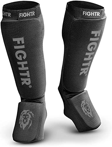 FIGHTR Premium Schienbeinschoner für Kampfsport, Kickboxen, Boxen. Schienbeinschützer für Erwachsene (All Black, Erwachsene) von FIGHTR