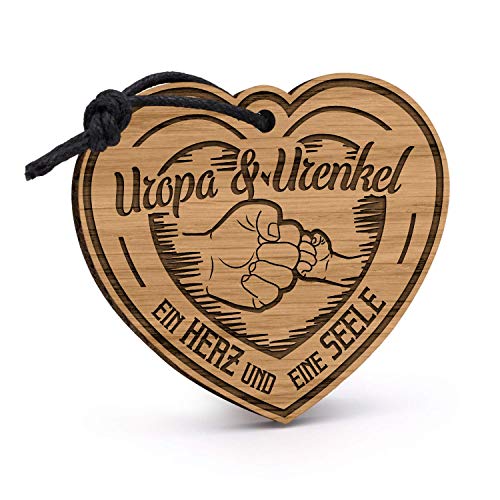 Fashionalarm Schlüsselanhänger Uropa & Urenkel - EIN Herz und eine Seele aus Holz mit Gravur | Geburtstag Geschenk Idee Geburt Baby Urenkelsohn Fashionalarm Schlüsselanhänger Uropa & Urenkel - EIN Herz und eine Seele aus Holz mit Gravur | Geburtstag Geschenk Idee Geburt Baby Urenkelsohn von Fashionalarm