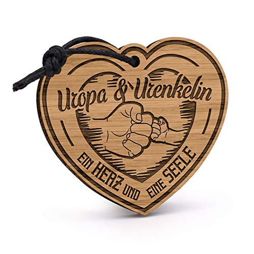Fashionalarm Schlüsselanhänger Uropa & Urenkelin EIN Herz eine Seele aus Holz mit Gravur | Geburtstag Geschenk Idee Geburt Baby Urenkeltochter Fashionalarm Schlüsselanhänger Uropa & Urenkelin EIN Herz eine Seele aus Holz mit Gravur | Geburtstag Geschenk Idee Geburt Baby Urenkeltochter von Fashionalarm