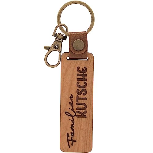 GRUSS & CO Schlüsselanhänger Holz Motiv Familienkutsche | Anhänger aus Kirschholz mit Gravur Familienkutsche, inkl. Karabiner | 48330 GRUSS & CO Schlüsselanhänger Holz Motiv Familienkutsche | Anhänger aus Kirschholz mit Gravur Familienkutsche, inkl. Karabiner | 48330 von GRUSS & CO