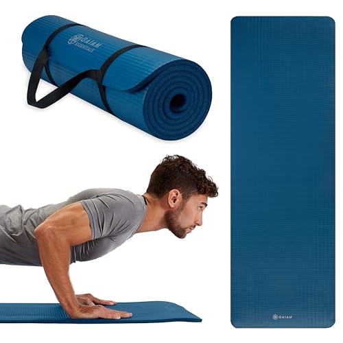 Gaiam Essentials, Dicke Yogamatte, Fitness- und Trainingsmatte mit leicht zu verwendendem Yogamatten-Tragegurt, 183 cm L x 61 cm B x 1 cm dick, Marineblau Gaiam Essentials, Dicke Yogamatte, Fitness- und Trainingsmatte mit leicht zu verwendendem Yogamatten-Tragegurt, 183 cm L x 61 cm B x 1 cm dick, Marineblau von Gaiam