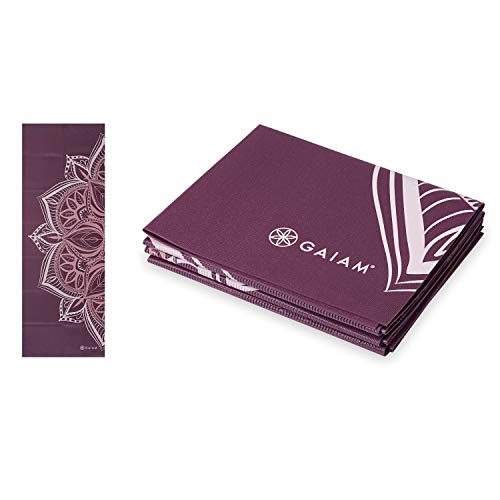 Gaiam Yogamatte, faltbar, für Reisen, Fitness- und Übungsmatte, faltbare Yogamatte für alle Arten von Yoga, Pilates und Bodentraining, Cranberry Point, 2 mm, 68"L x 24"W x 2mm Thick von Gaiam