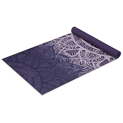 Gaiam Yogamatte, klassischer Druck, rutschfeste Trainings- und Fitnessmatte für alle Arten von Yoga, Pilates und Bodentraining, violettes Gitter, 4 mm Gaiam Yogamatte, klassischer Druck, rutschfeste Trainings- und Fitnessmatte für alle Arten von Yoga, Pilates und Bodentraining, violettes Gitter, 4 mm von Gaiam