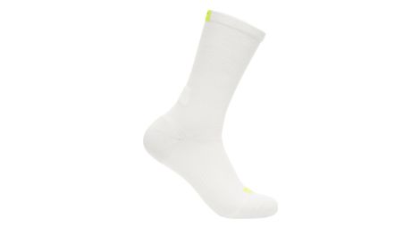 halbhohe socken hoka clifton crew weis halbhohe socken hoka clifton crew weis von HOKA