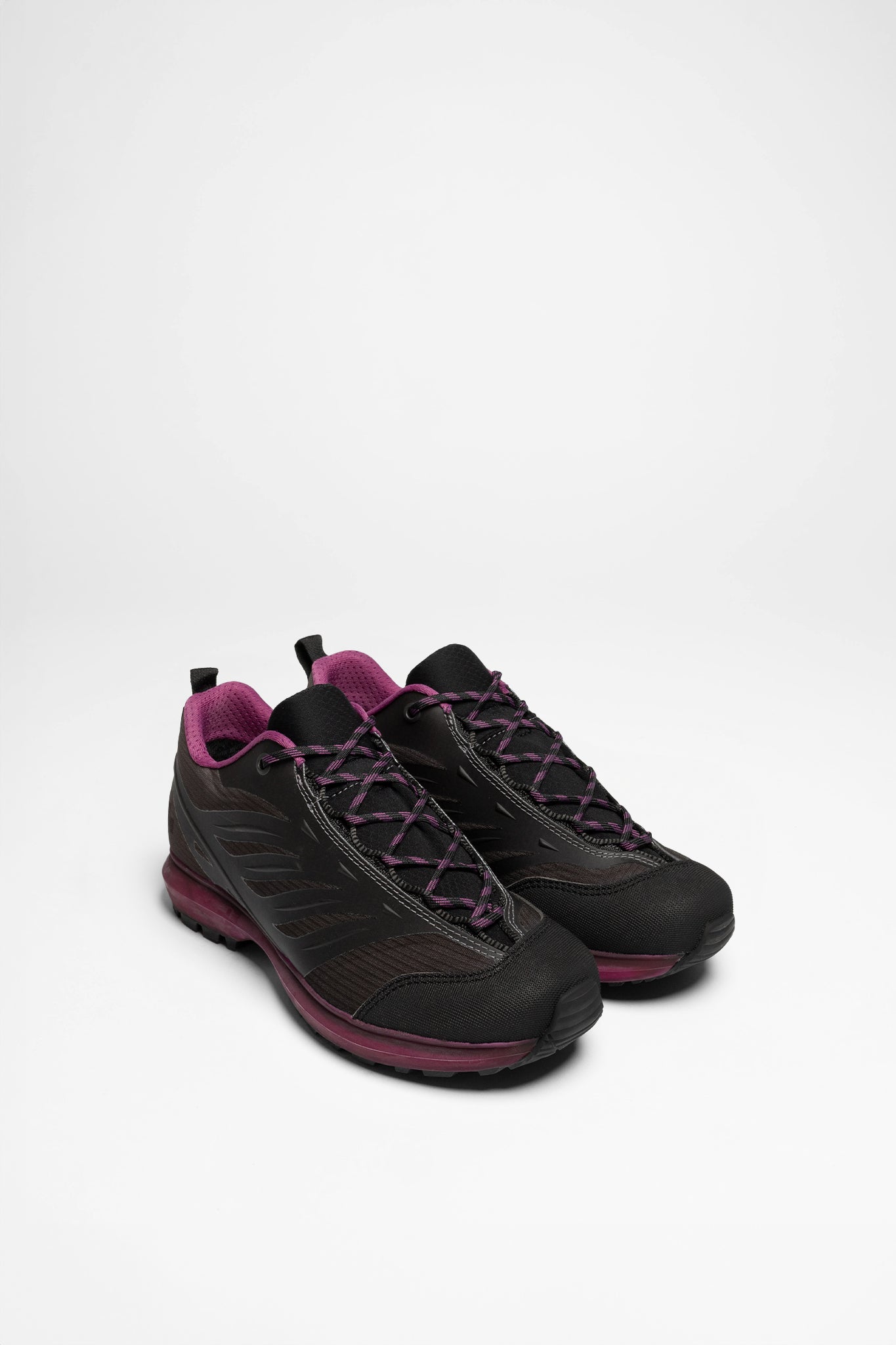 Evorado Low Lady GTX Damen (Asphalt/Berry) von Hanwag