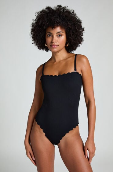 Hunkemöller Badeanzug Bandeau Scallop Schwarz Hunkemöller Badeanzug Bandeau Scallop Schwarz von Hunkemöller