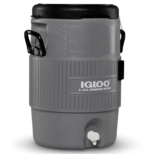 Igloo Tragbarer Sportkühler, Wasser-Getränkespender mit flachem Sitzdeckel, isolierter Getränkespender, Grau/Schwarz Igloo Tragbarer Sportkühler, Wasser-Getränkespender mit flachem Sitzdeckel, isolierter Getränkespender, Grau/Schwarz von IGLOO