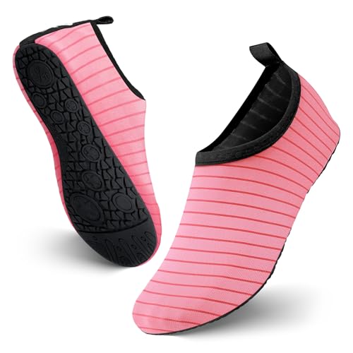 JOTO Wasserschuhe für Damen Herren Kinder, Unisex Badeschuhe Strandschuhe Quick-Dry Schnelltrockend Aquaschuhe Schwimmschuhe Surfschuhe Barfuß Schuhe JOTO Wasserschuhe für Damen Herren Kinder, Unisex Badeschuhe Strandschuhe Quick-Dry Schnelltrockend Aquaschuhe Schwimmschuhe Surfschuhe Barfuß Schuhe von JOTO