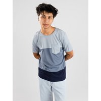 Kazane Erik T-Shirt dusty blu china blu peac von Kazane