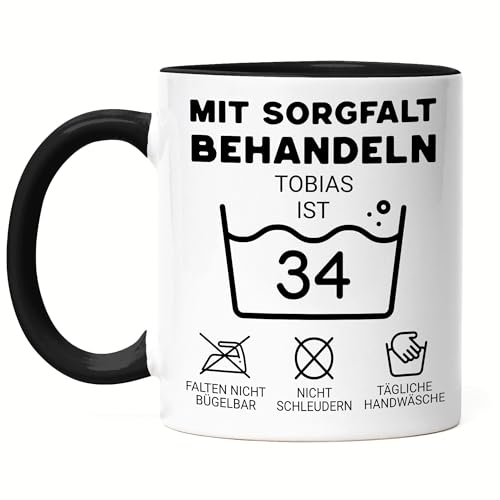 Kiddle-Design Personalisierte Tasse 34. Geburtstag - Mit Sorgfalt behandeln das Gute Stück ist 34-34ter Geburtstag Lustiges Geschenk Frau Mann, Tasse Schwarz Kiddle-Design Personalisierte Tasse 34. Geburtstag - Mit Sorgfalt behandeln das Gute Stück ist 34-34ter Geburtstag Lustiges Geschenk Frau Mann, Tasse Schwarz von Kiddle-Design