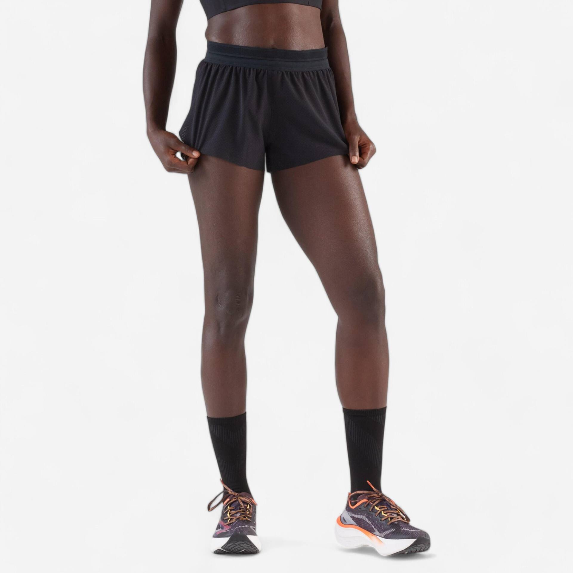 Laufshorts Trailrunning Damen leicht - Run 900 Light schwarz Laufshorts Trailrunning Damen leicht - Run 900 Light schwarz von Kiprun